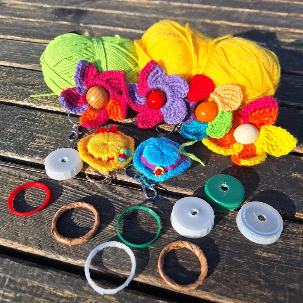 Recycling plastic bottle caps and rings for crochet flower and hat keychains